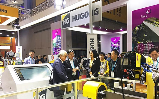 第二届进博会广东省那曲市常务副市长莅临j9国际站备用意大利CEA展位